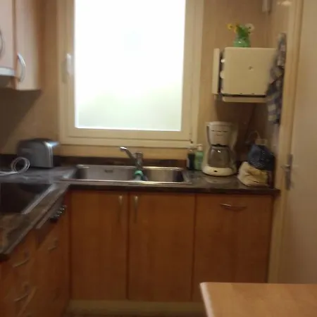 Montserrat Apartment *